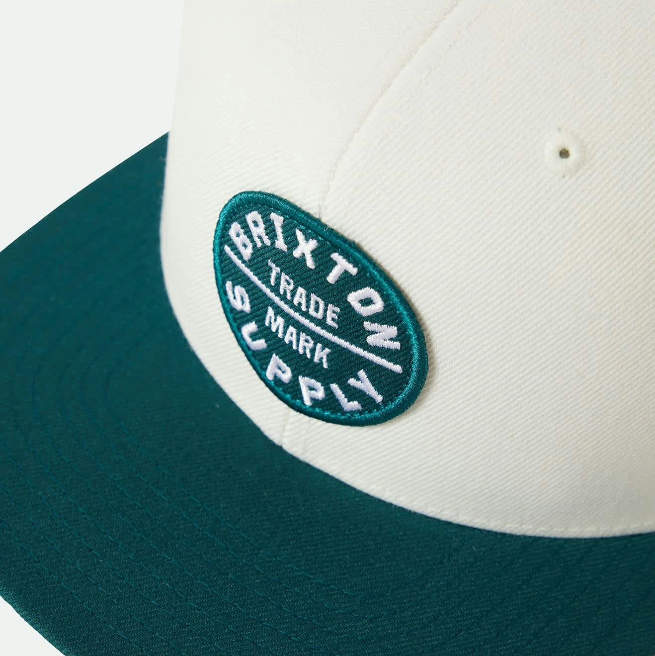Brixton Oath III Snapback - Off White/Night Sage