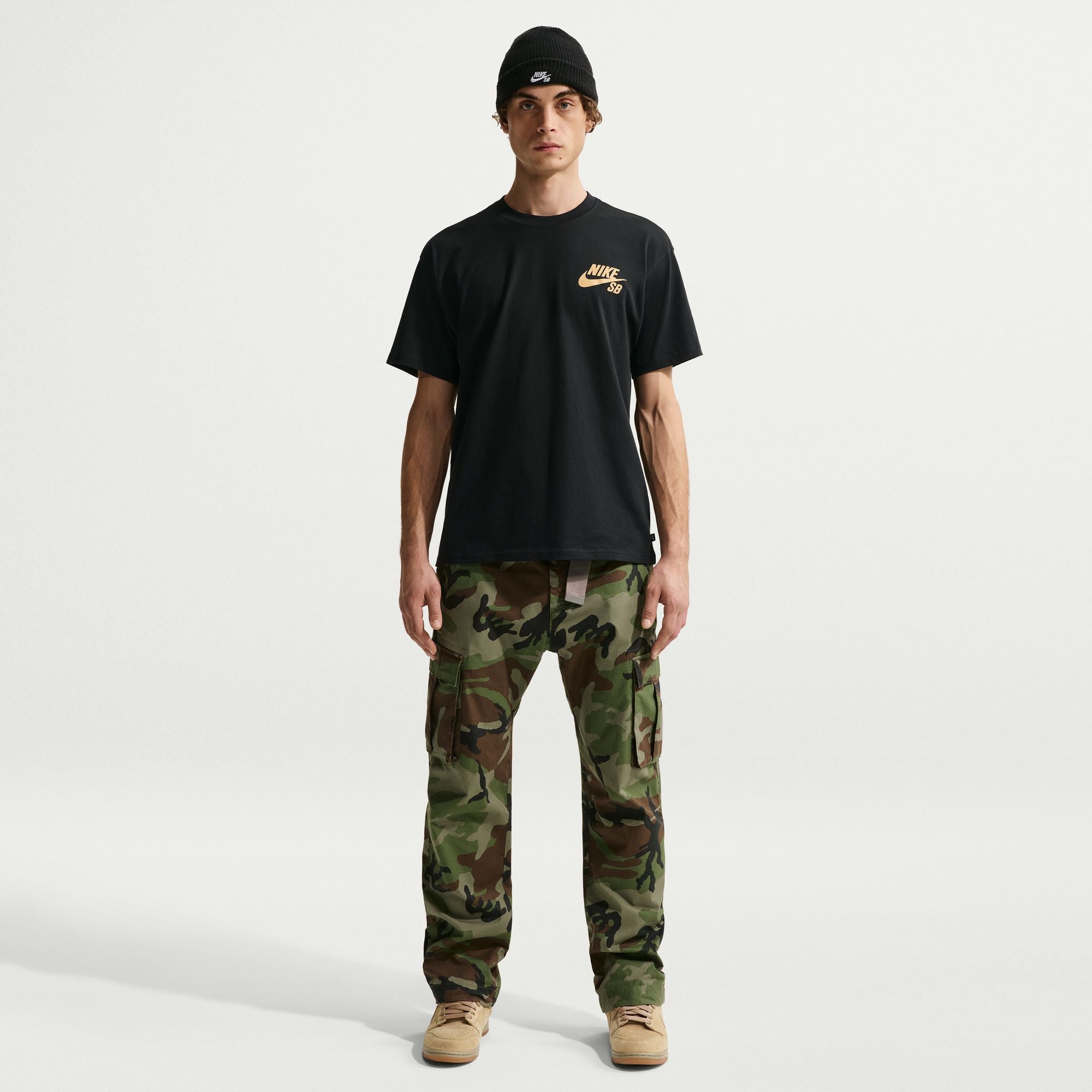 Nike SB Logo Skate T-Shirt - Black