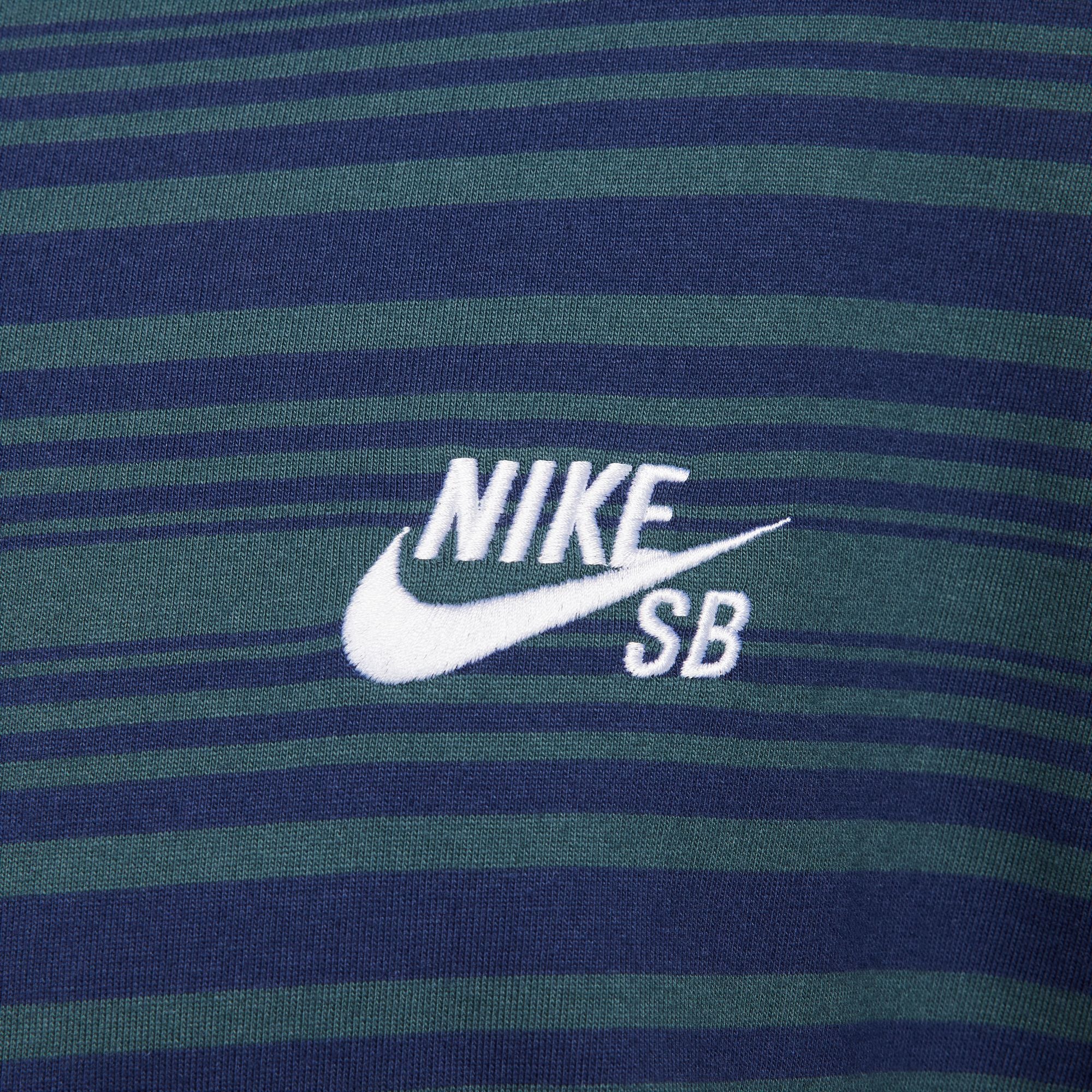 Nike SB Long-Sleeve Skate T-Shirt - Midnight Navy/Deep Jungle
