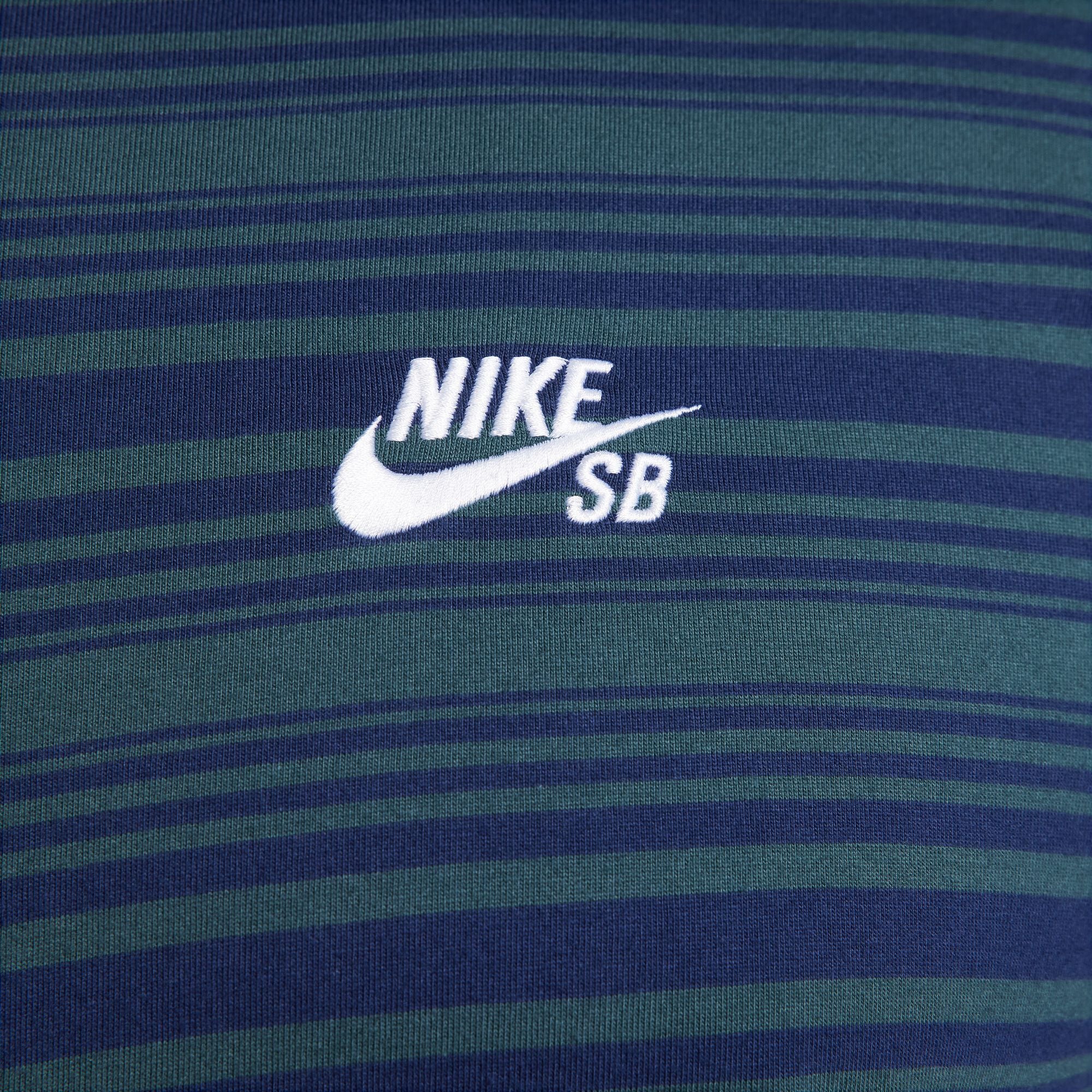 Nike SB Long-Sleeve Skate T-Shirt - Midnight Navy/Deep Jungle
