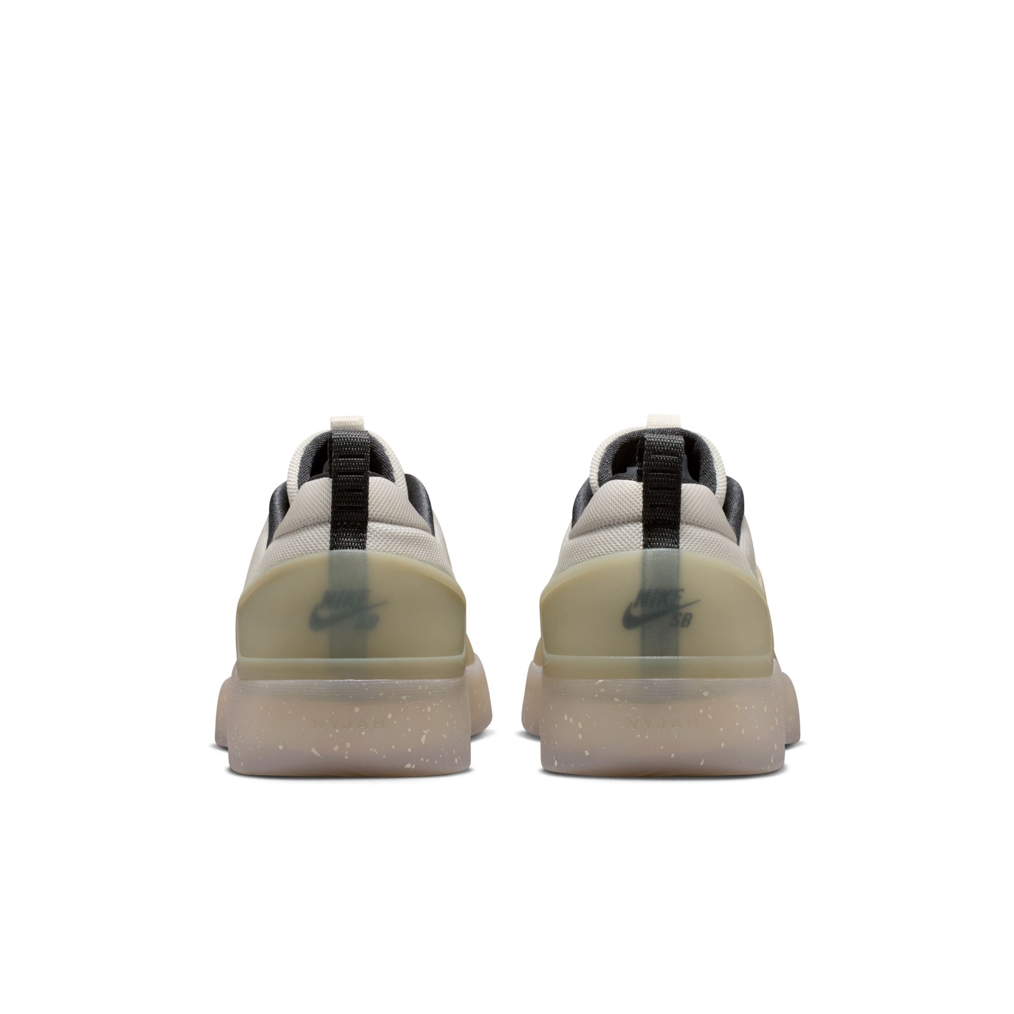 Nike SB Zoom Nyjah 4 - DESERT KHAKI/DK SMOKE GREY