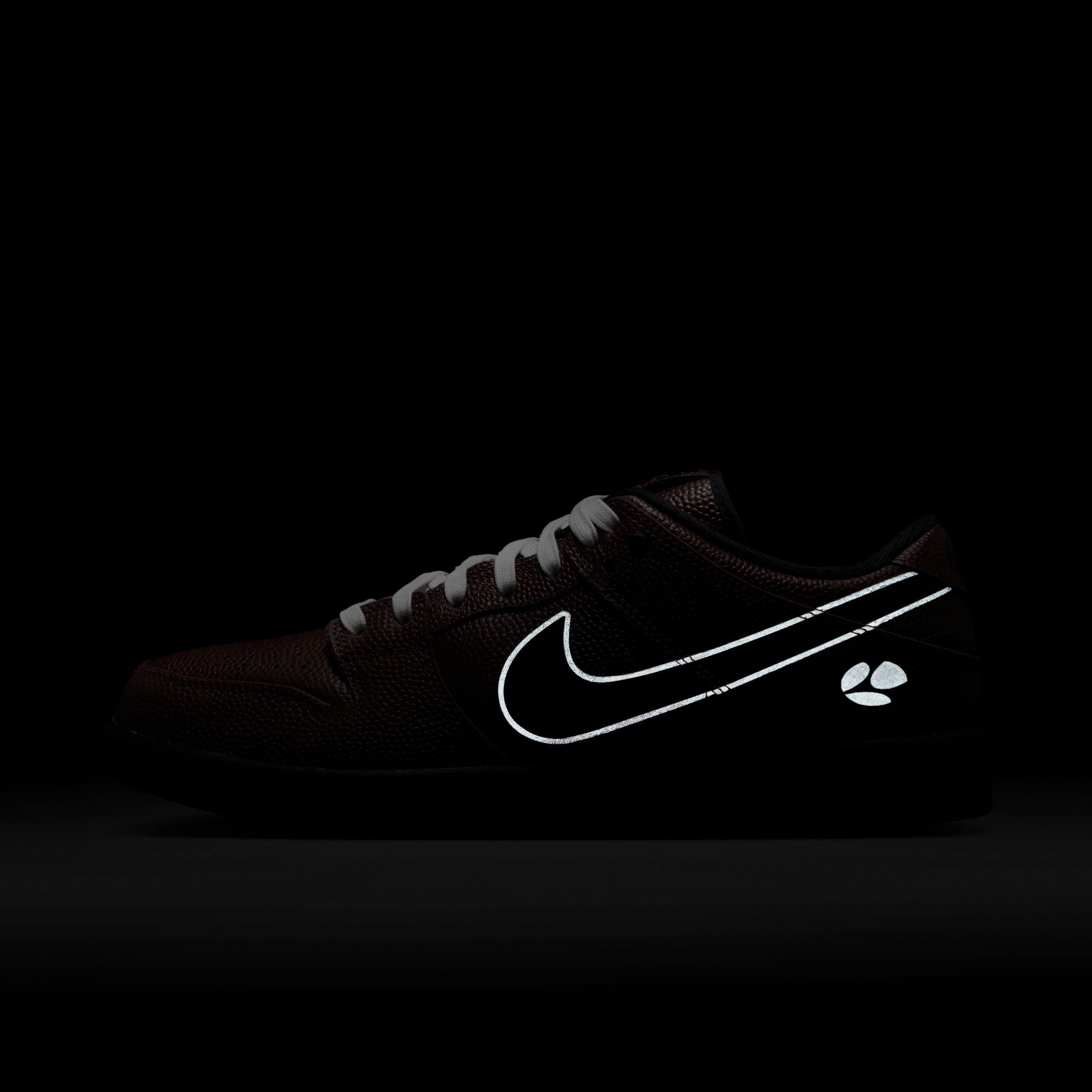 Nike SB Dunk Low Pro DARK PONY/BLACK-SILVER-WHITE
