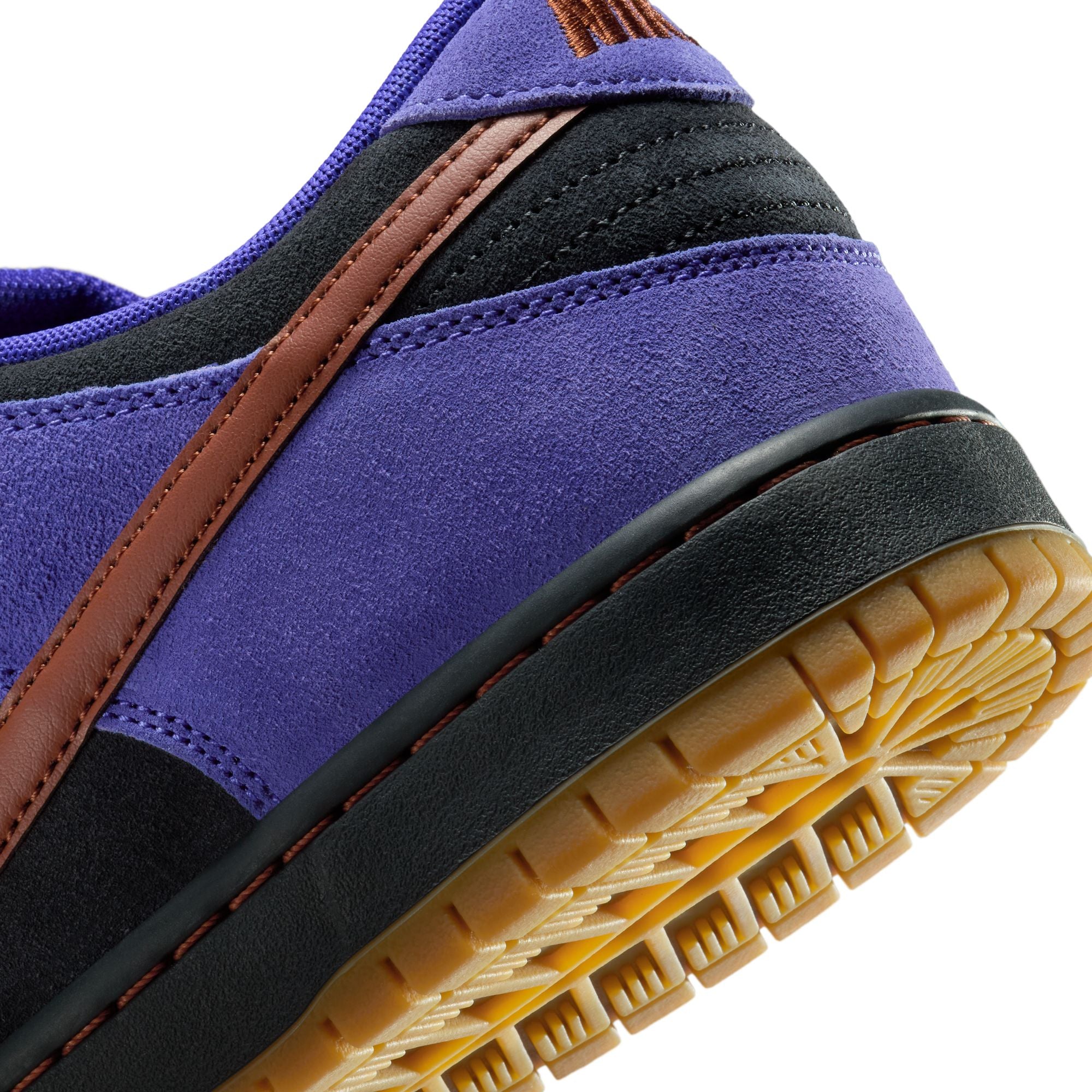 Nike SB Dunk Low Pro - PERSIAN VIOLET/CINNAMON-OFF NOIR