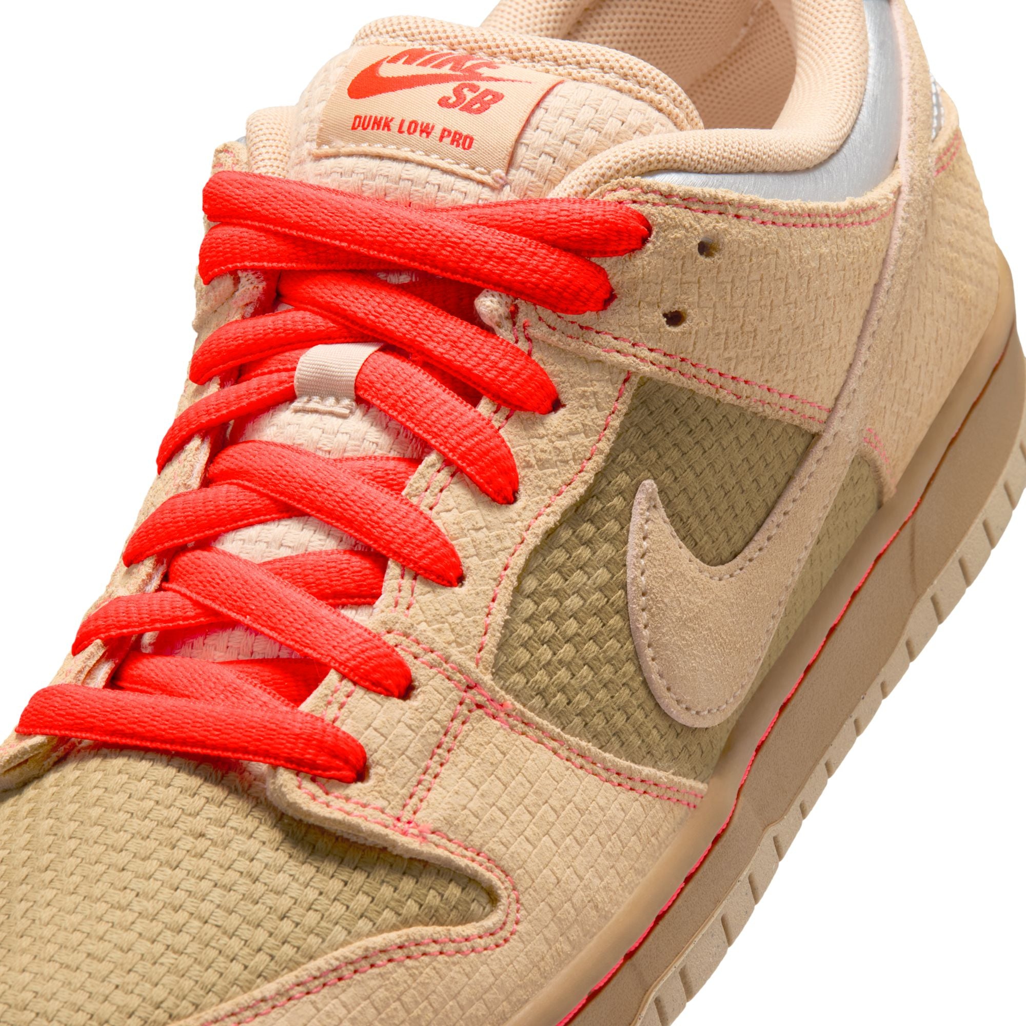 NIKE SB DUNK LOW PRO - CANVAS/VACHETTA TAN-PARACHUTE BEIGE