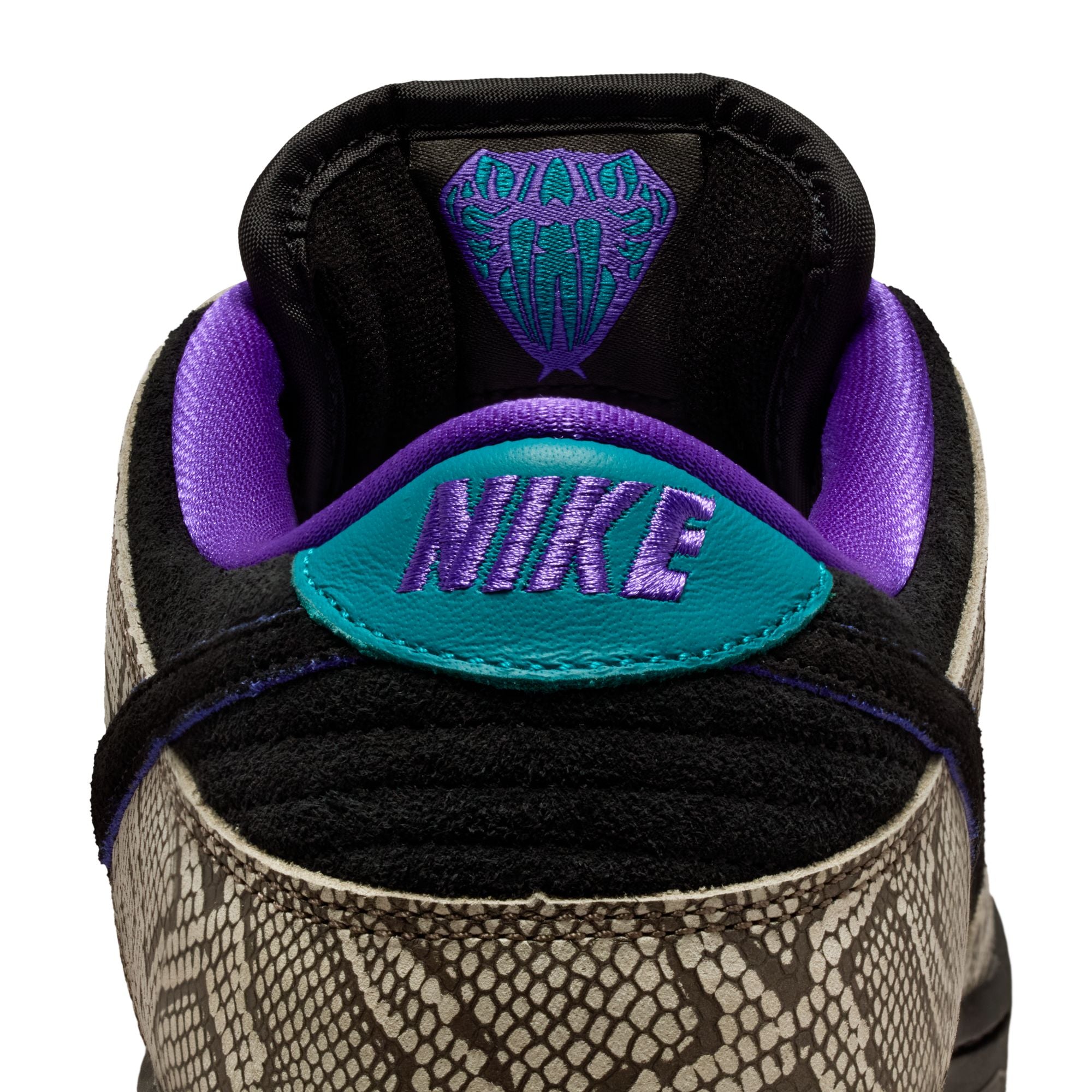 Nike SB Dunk Low x Dashawn Jordan - STRING/BLACK-BRIGHT SPRUCE-FIERCE PURPLE