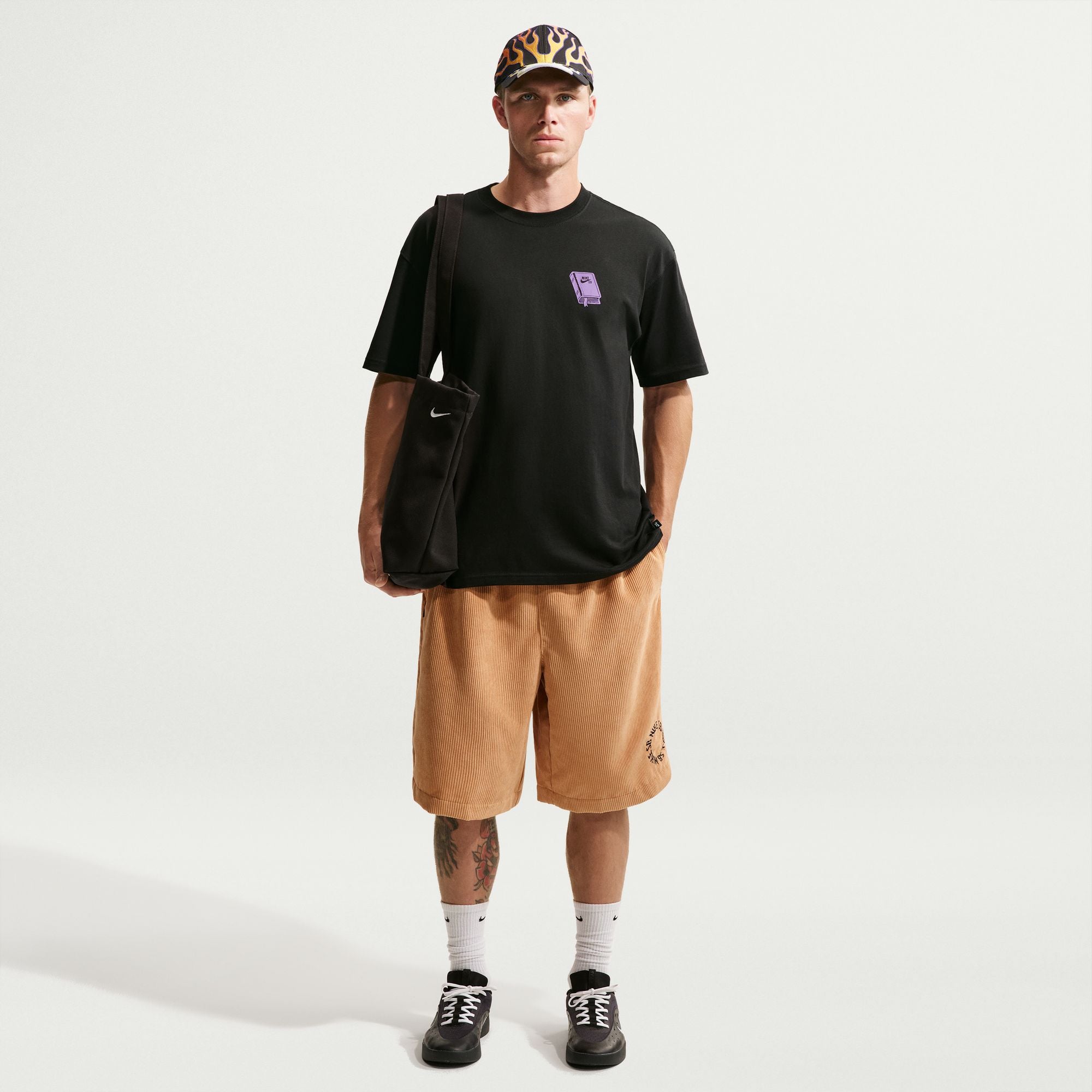 Nike SB Skate Graphic T-Shirt - Black/Purple