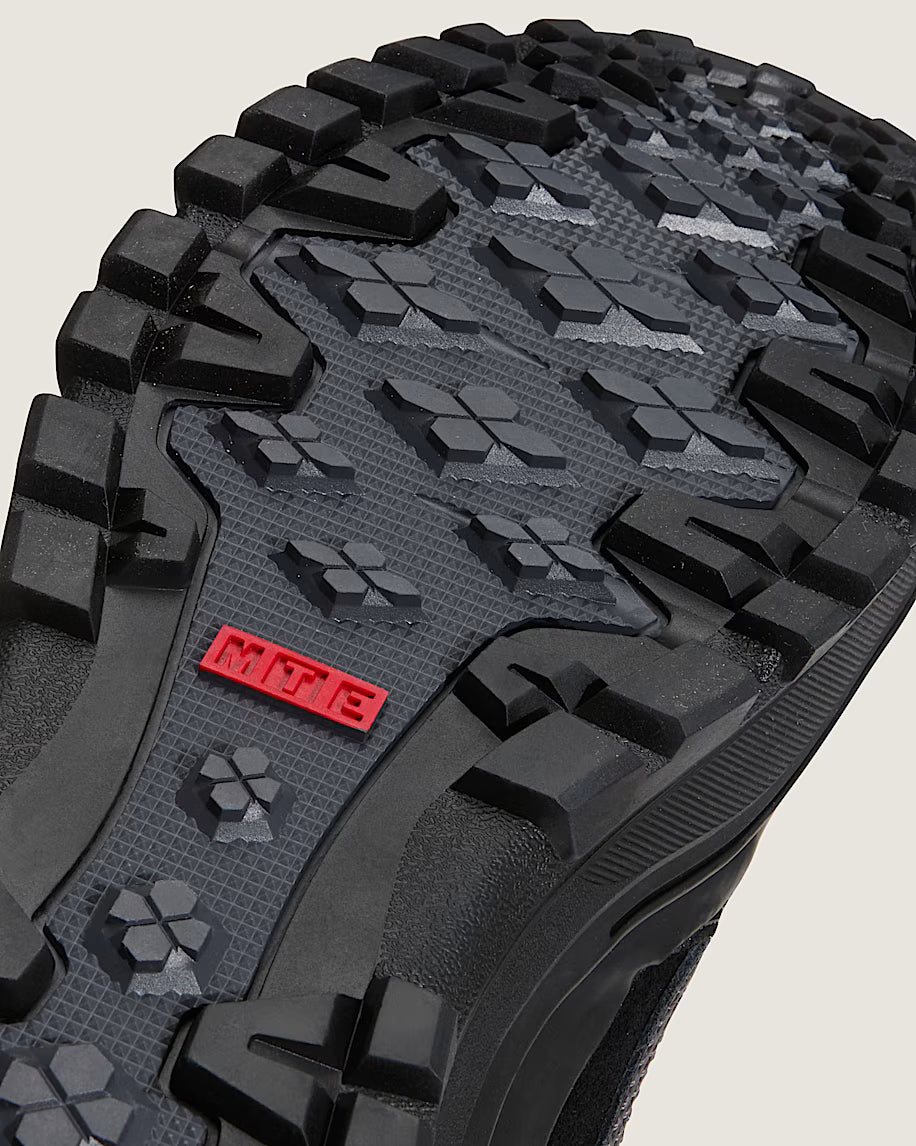 Vans Sk8-Hi GORE-TEX Insulated Shoe - Black/Black