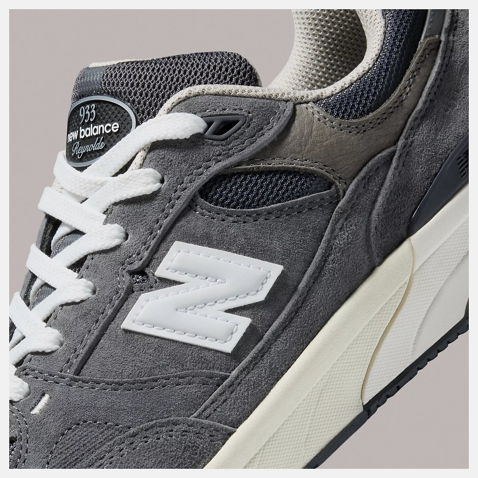 New Balance Numeric Reynolds 933 - Dark Grey with White