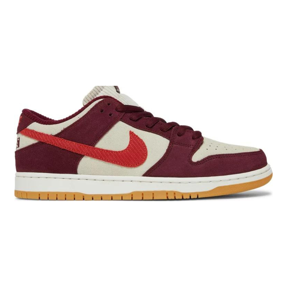 NIKE SB DUNK LOW X SKATE LIKE A GIRL DARK BEETROOT/LT CRIMSON-LIGHT BONE