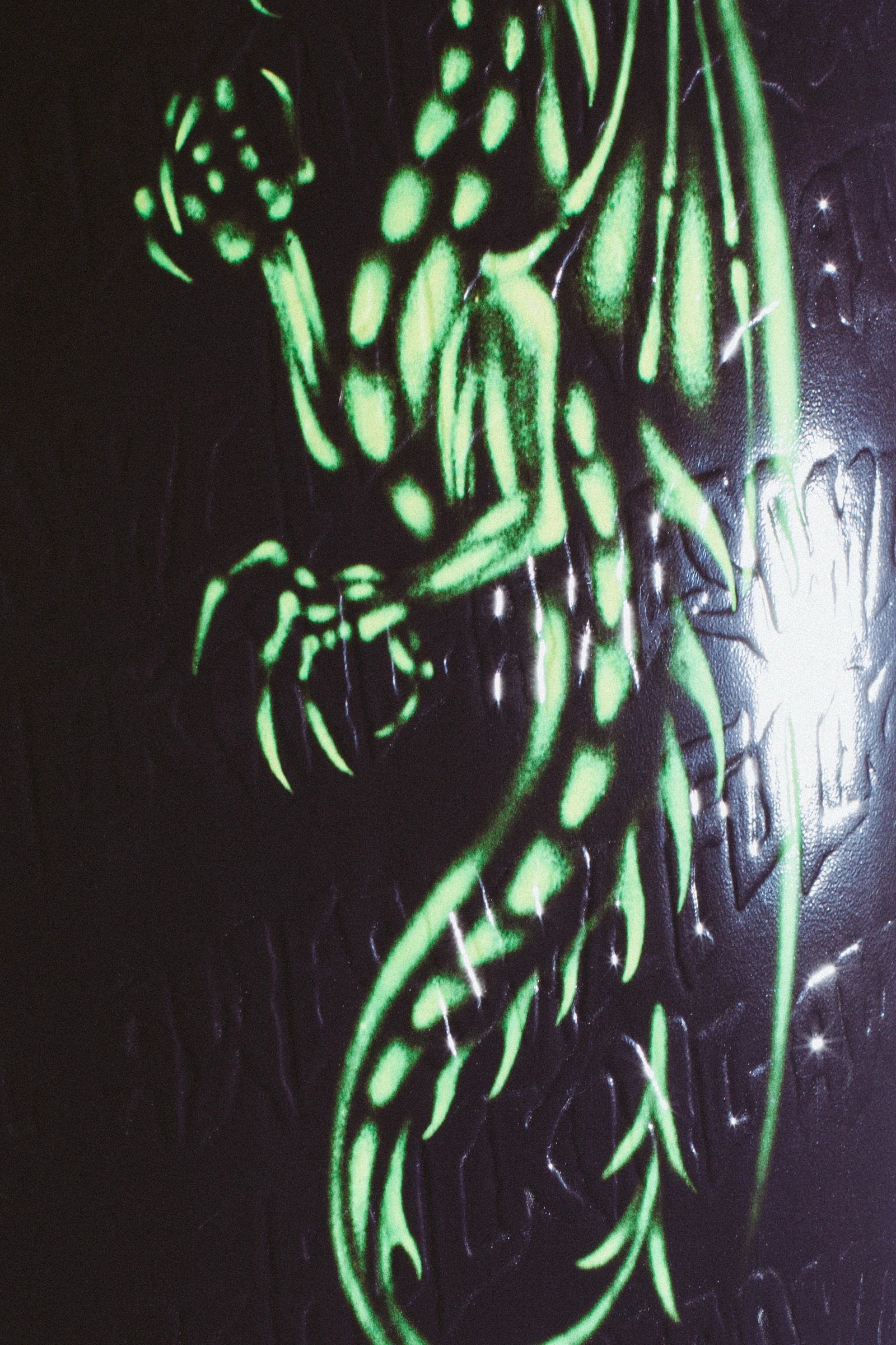 Fucking Awesome Aidan Mackey Dragon Deck - 8.25"