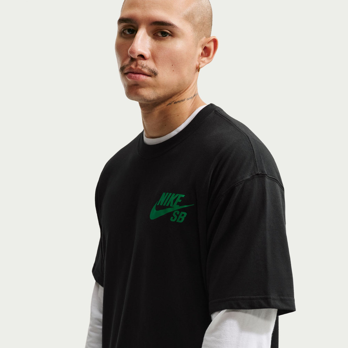Nike SB Skate T-shirt - Black/Court Green