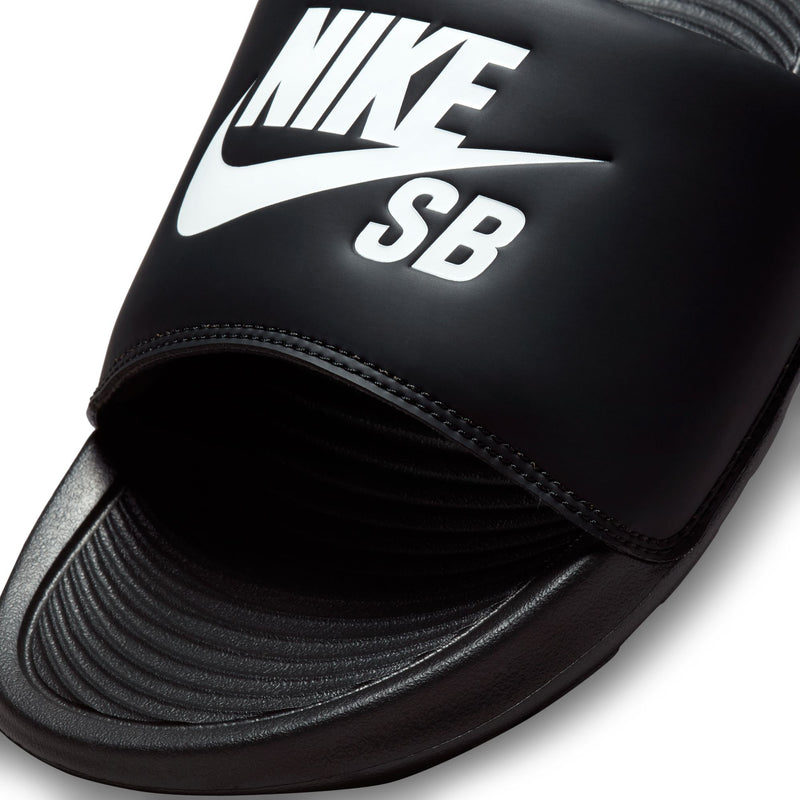 NIKE SB VICTORI ONE SLIDE - BLACK/WHITE-BLACK