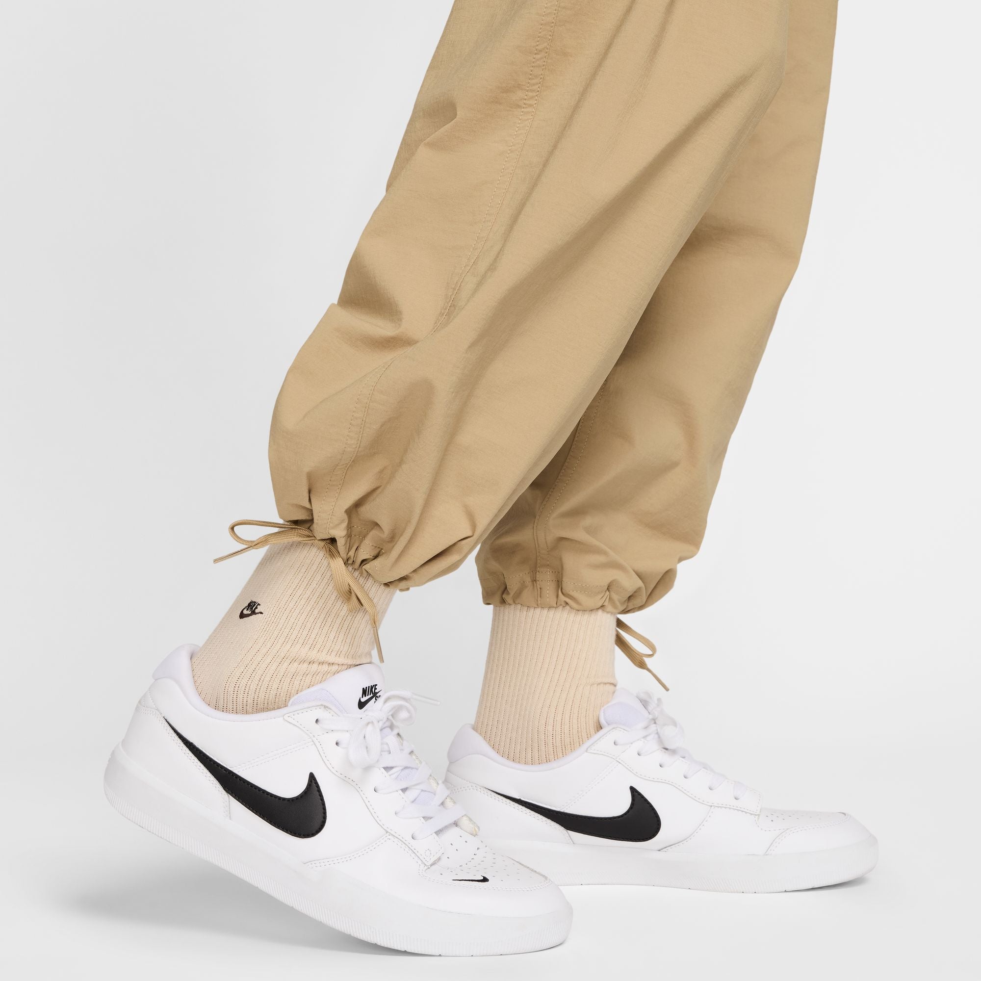 Nike SB Kearny Cargo Skate Pants - Parachute Beige/White