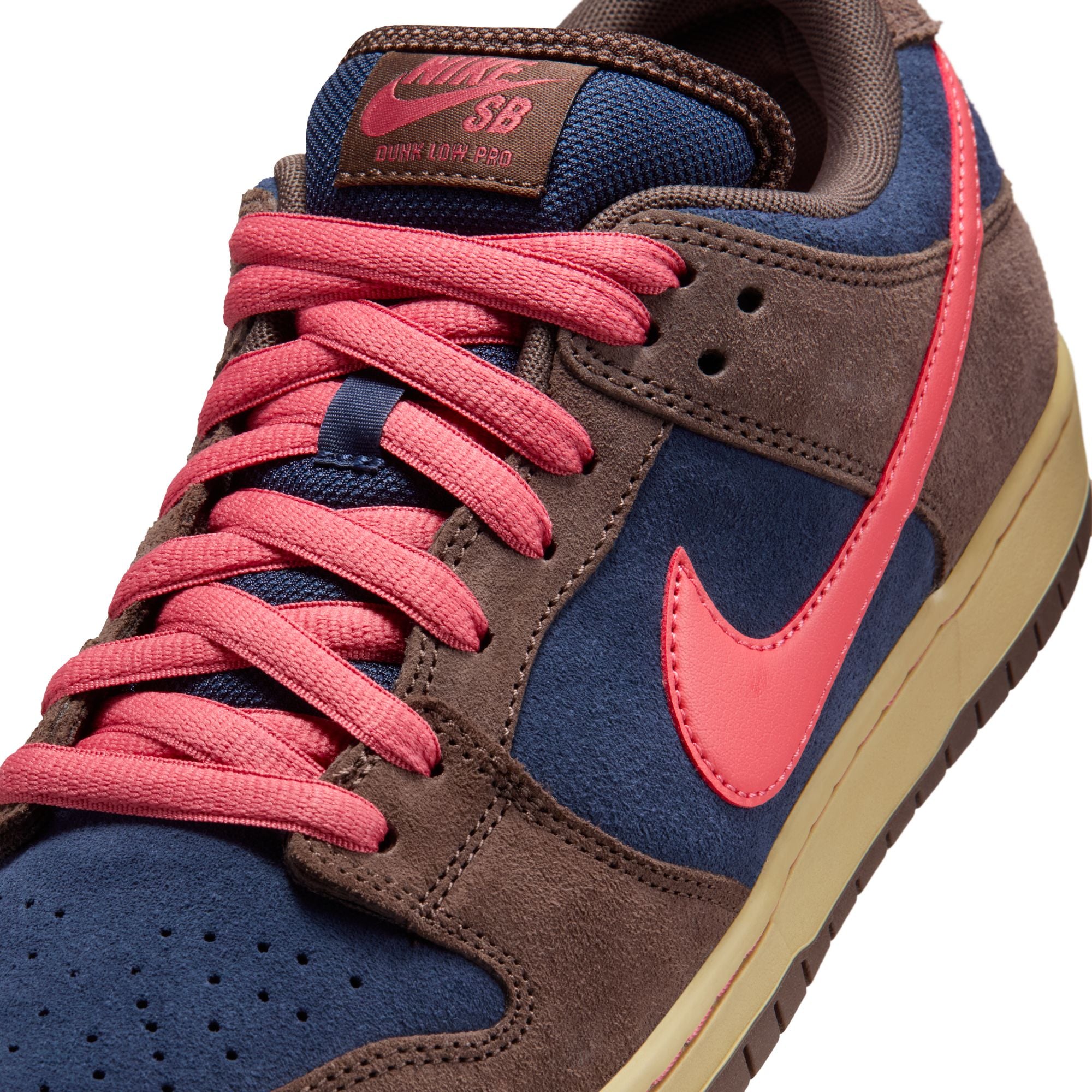 Nike SB Dunk Low Pro - BAROQUE BROWN/ADOBE-MIDNIGHT NAVY