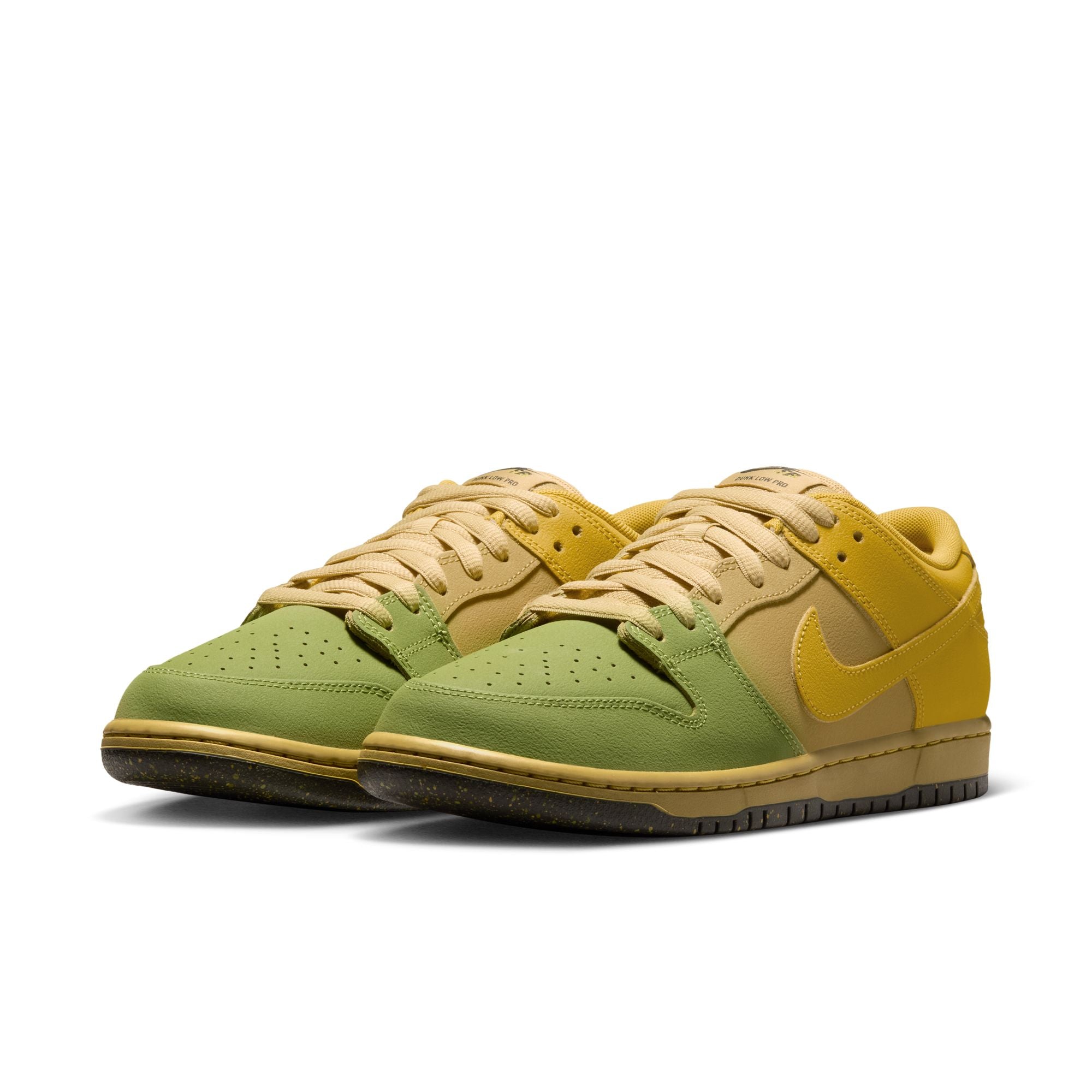 Nike SB Dunk Low Pro SAFFRON QUARTZ/SAFFRON QUARTZ-PEAR