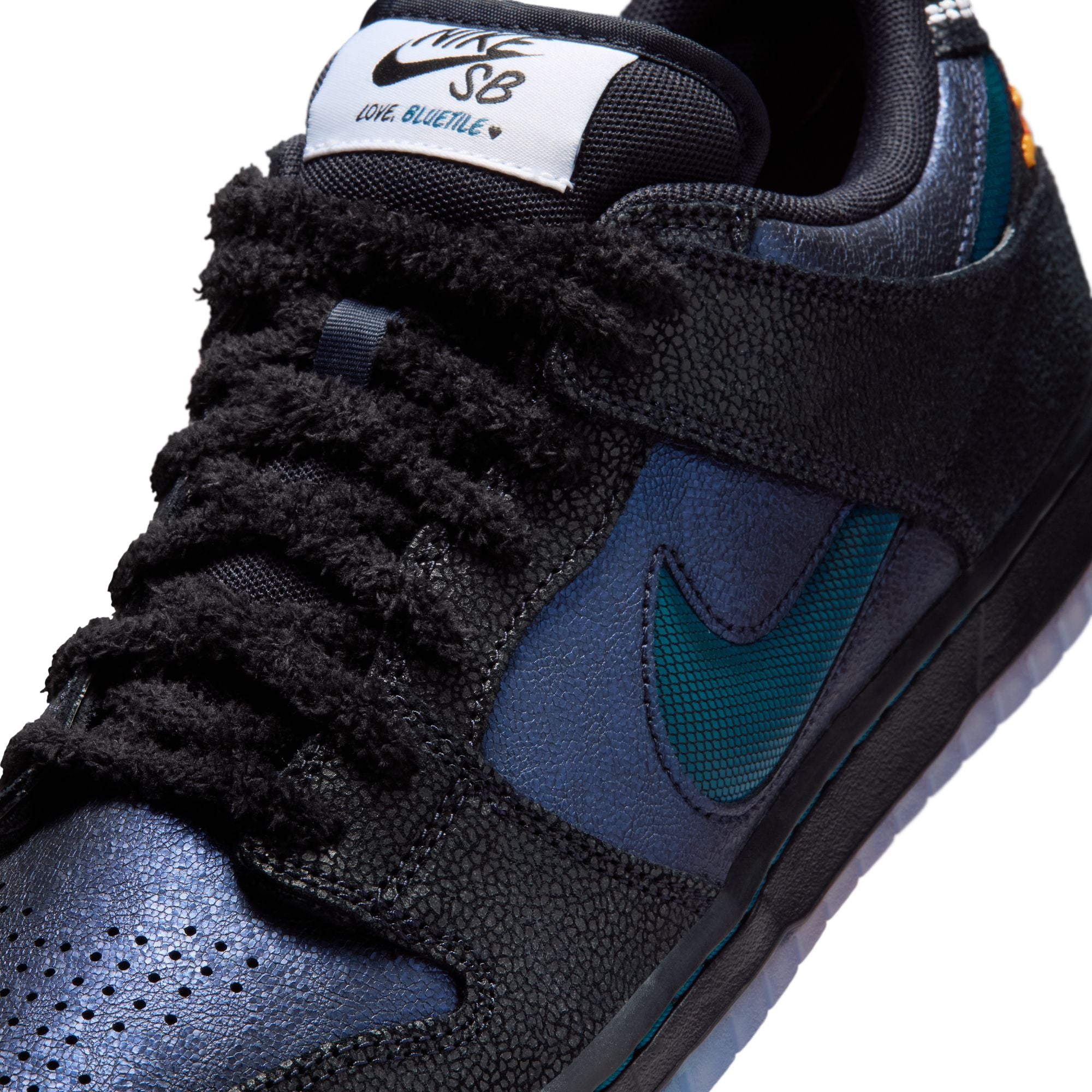 NIKE SB DUNK LOW PRO QS BT - BLACK/MARINA-WHITE-CAMPFIRE ORANGE