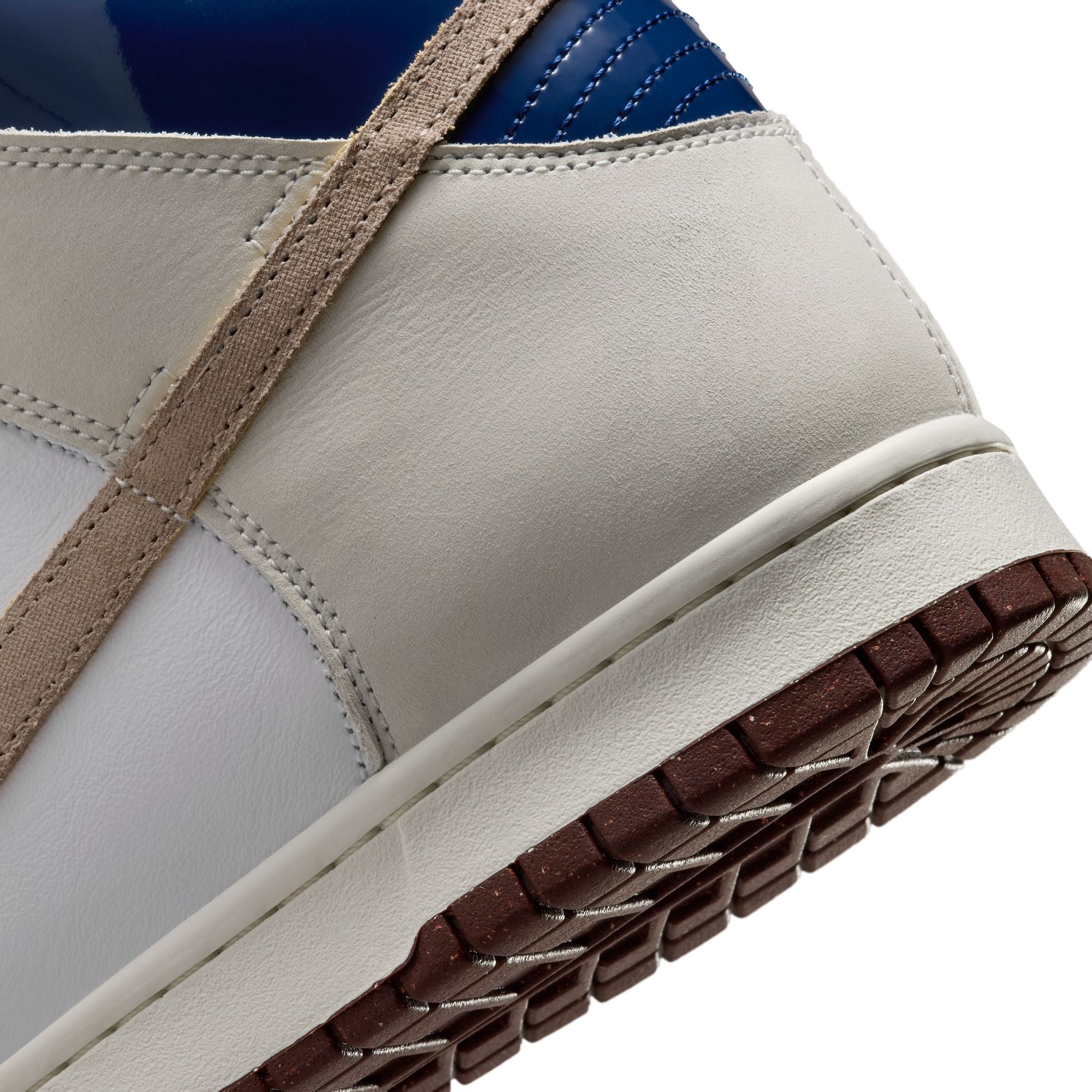 Nike SB Dunk High Pro x Beyond Store - WHITE/IVORY-SAND DUNE-BLUE VOID