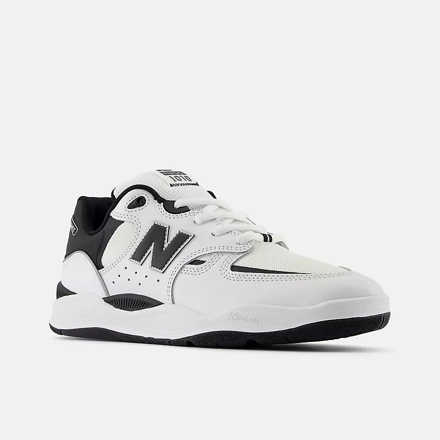 NB Numeric Tiago Lemos 1010 - White with Black