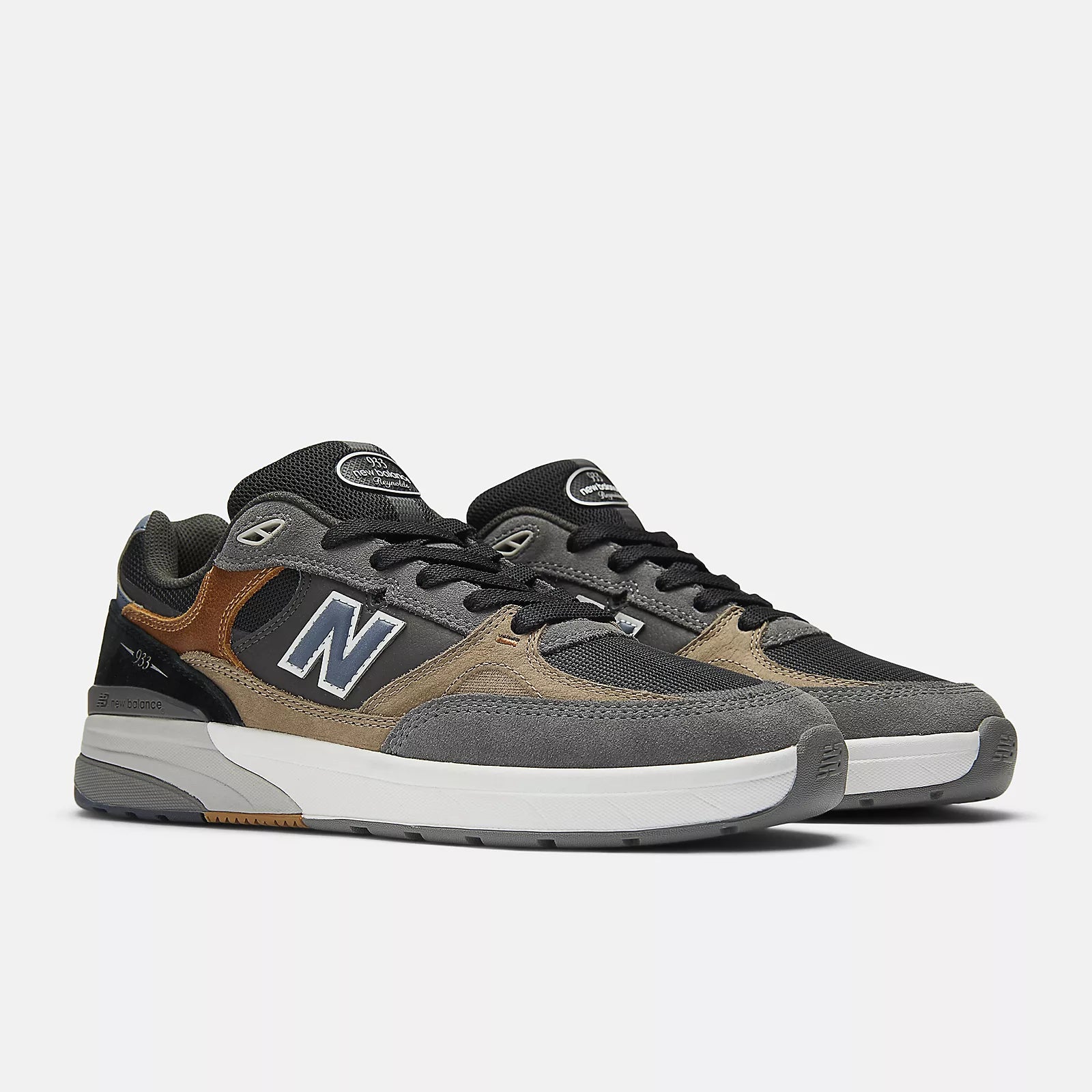NB Numeric Andrew Reynolds 933 - Castlerock with Vintage Indigo (2E WIDE)