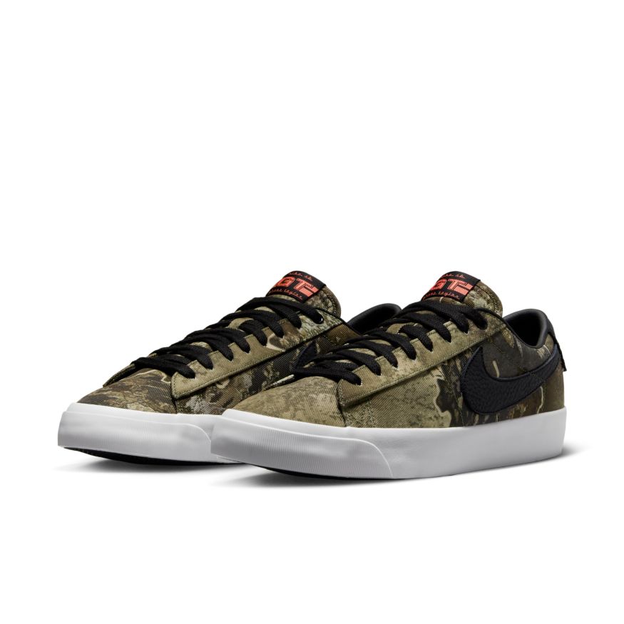 NIKE SB BLAZER LOW PRO GT PREMIUM - BLACK/SAFETY ORANGE-BLACK-PHOTON DUST